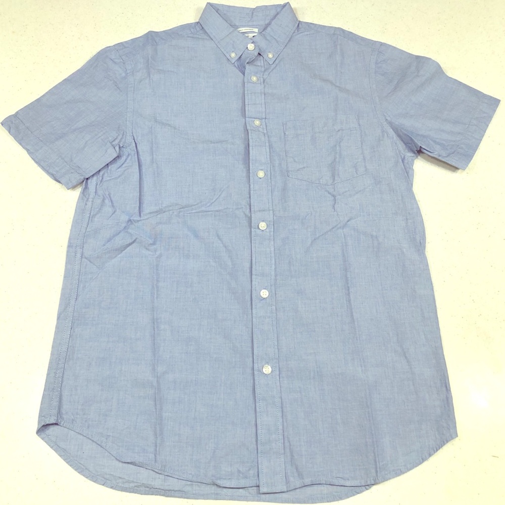 Men’s Chambray Button-Down